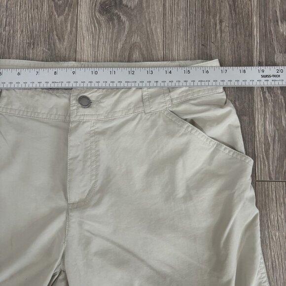 Columbia Omni Shield Womens Convertible Cargo Hiking Pants Size 10 Beige Zip Off - Picture 5 of 16